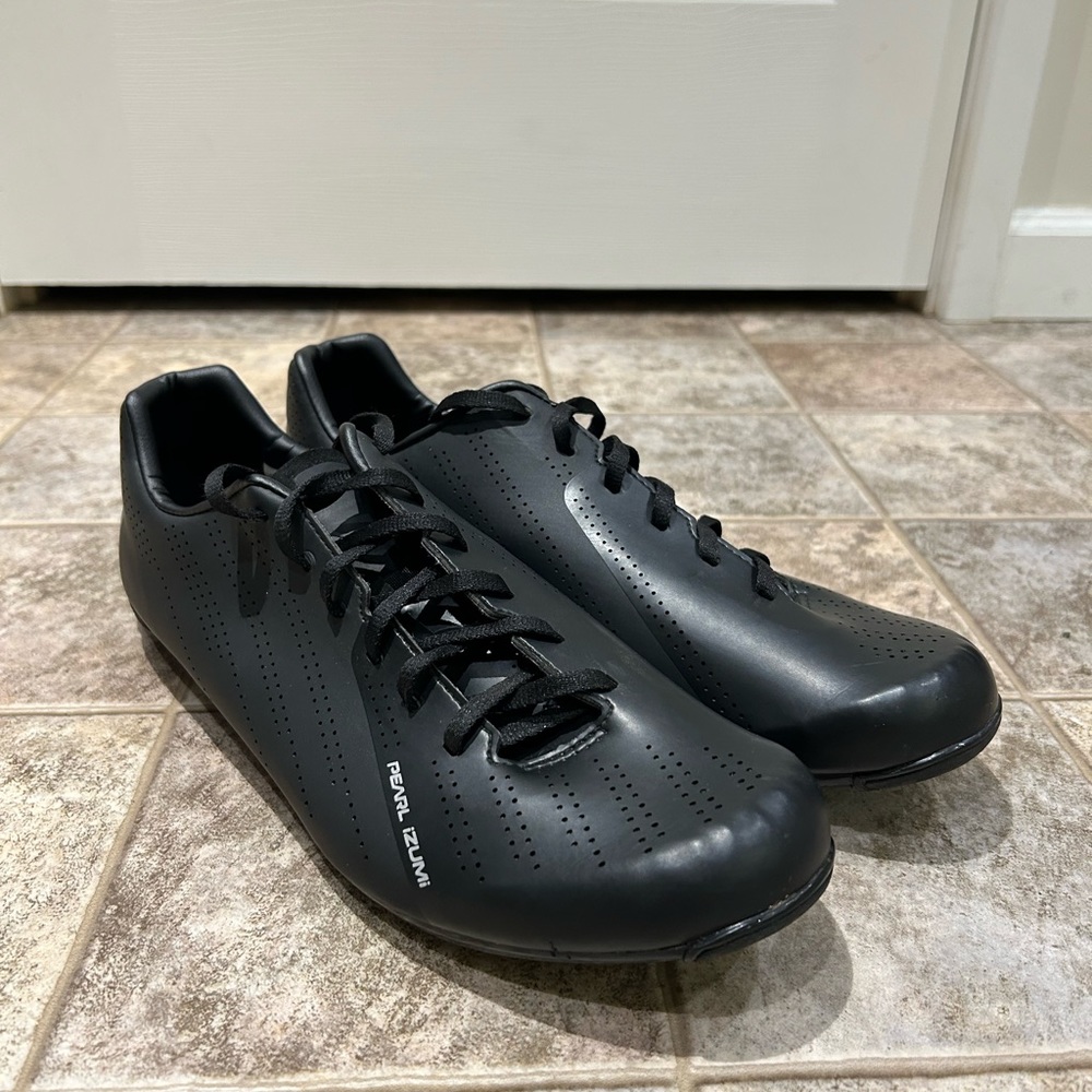 Pearl Izumi tour bike shoes
